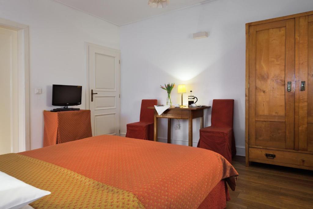 B&B Petra Varl Accommodation Любляна Номер фото