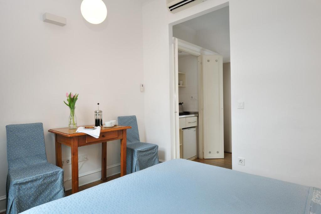 B&B Petra Varl Accommodation Любляна Номер фото